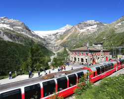 Alp Grüm na trase Bernina Expressu